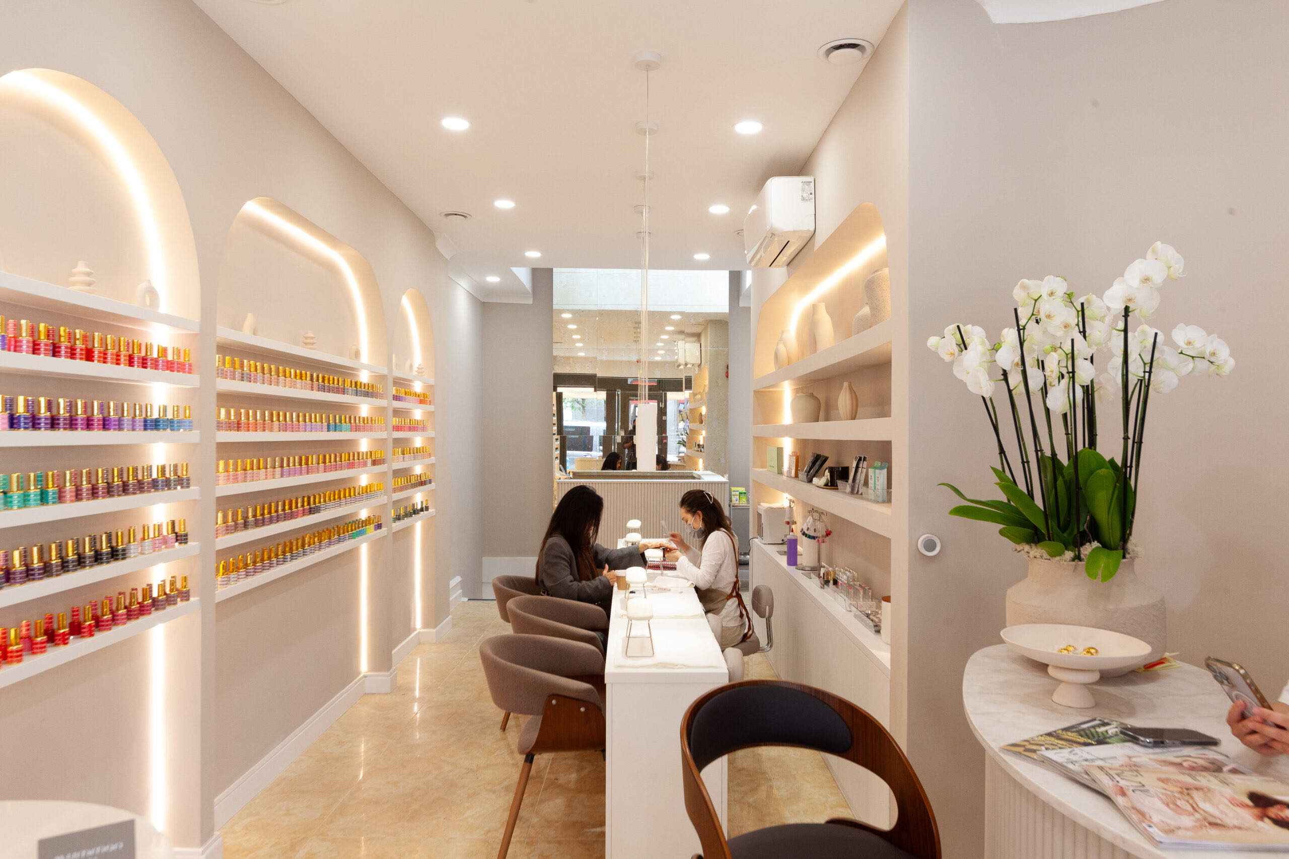 Moon Nail Bar