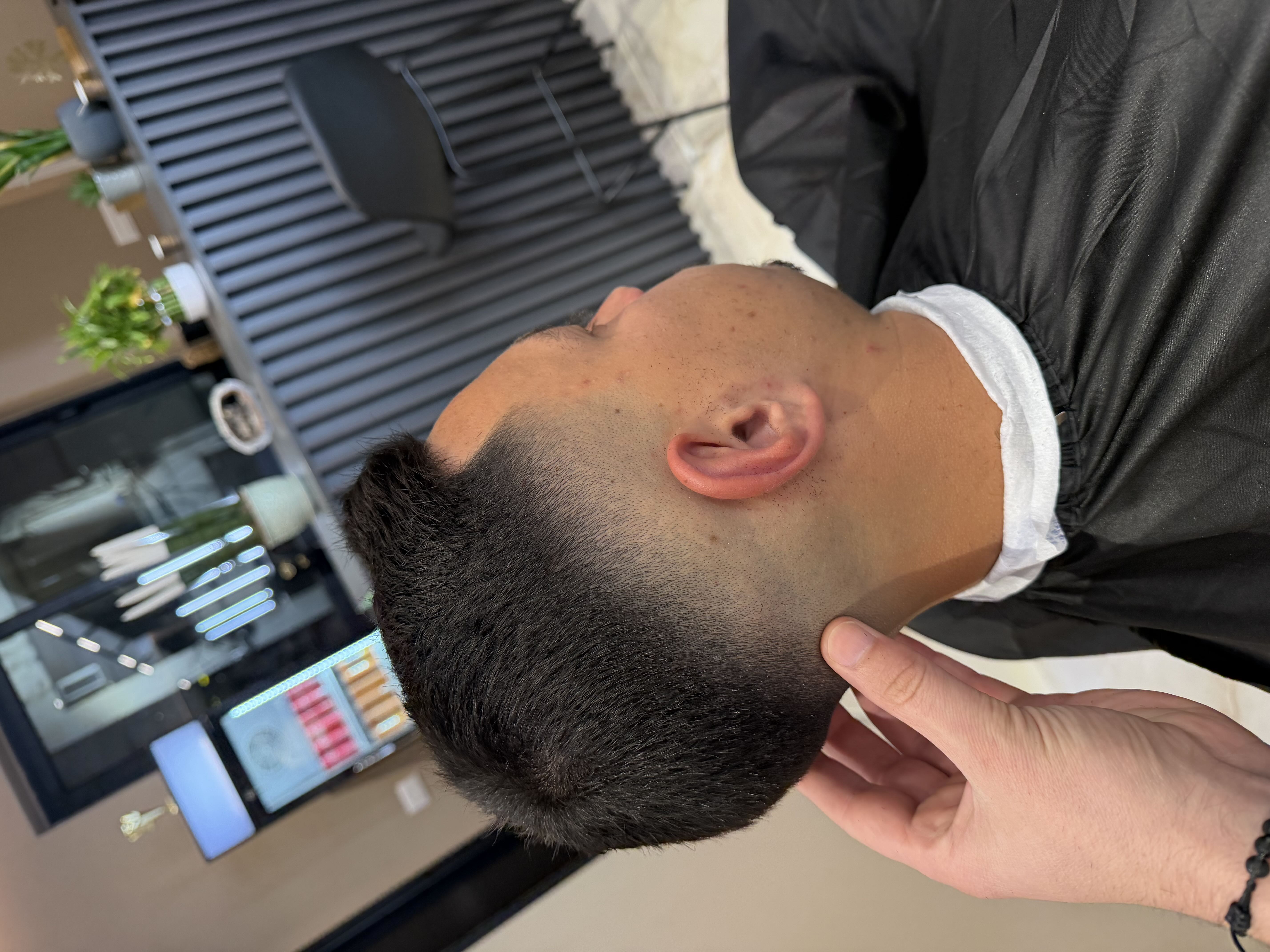 Gentlemen's Barber Shop