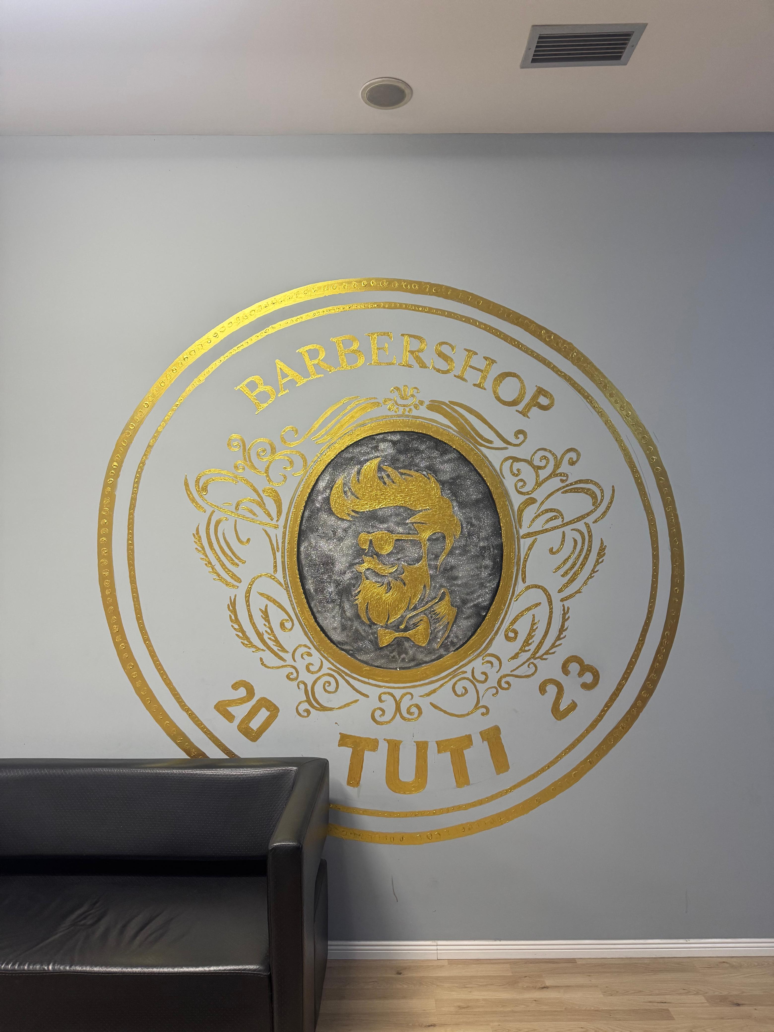 Rildi Barber