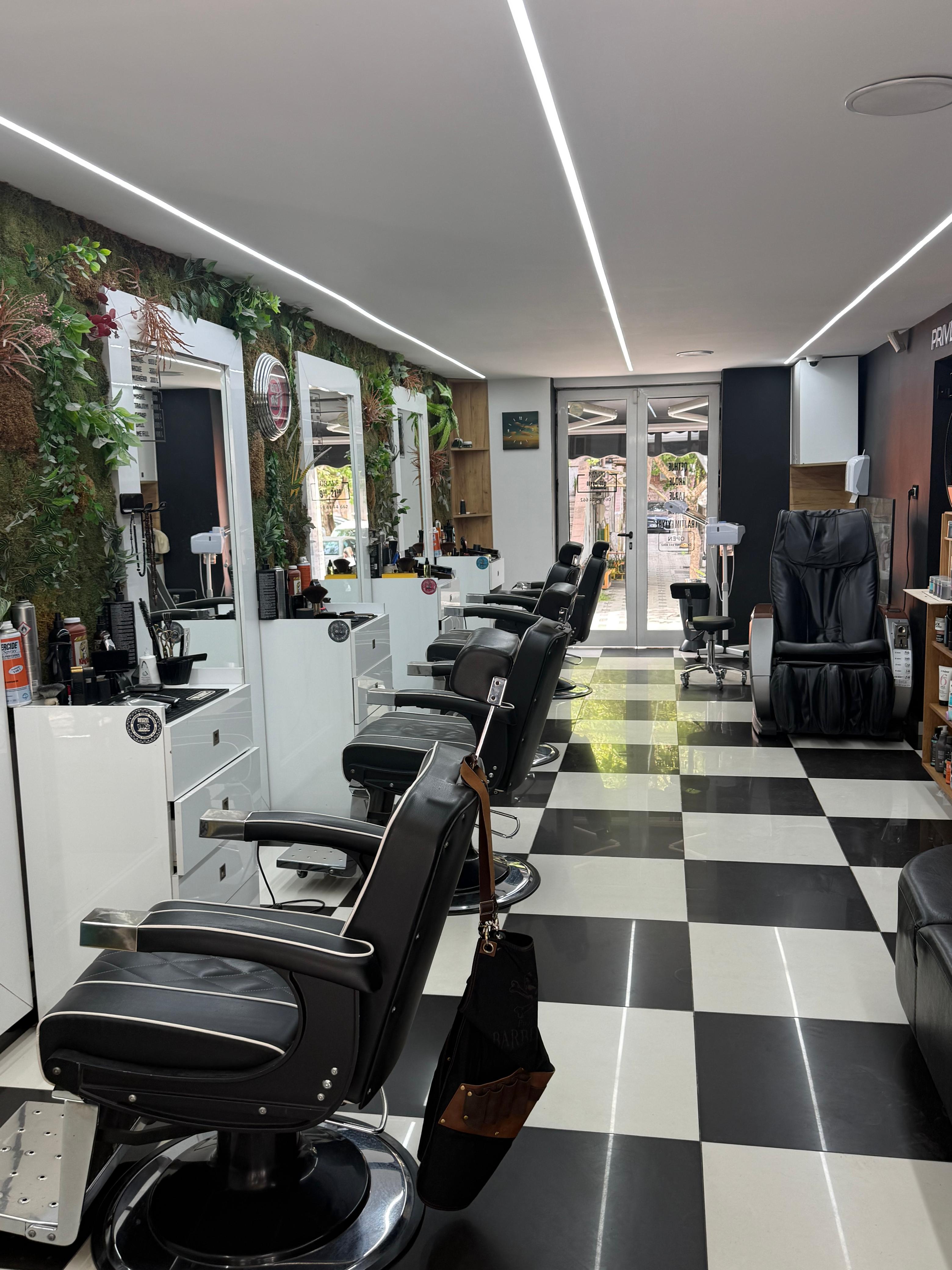 Barber Aleks