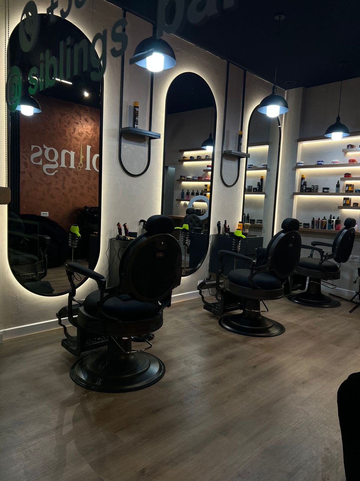 Sibling's Barber